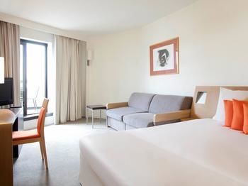Hotel Novotel Chartres