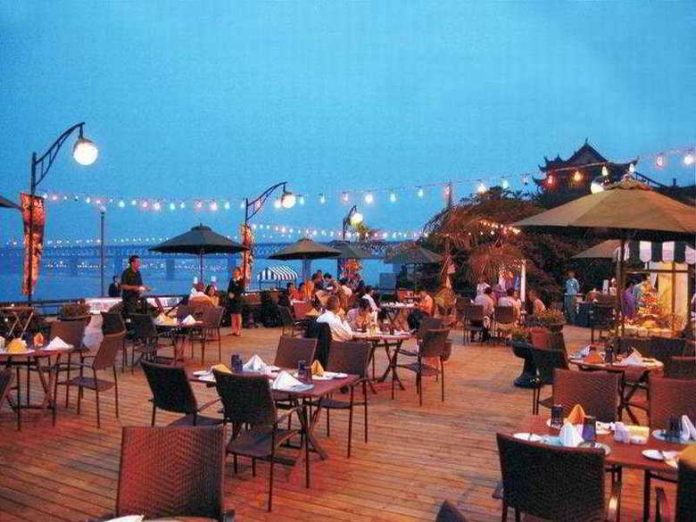 Hotel Holiday Inn Riverside Wuhan