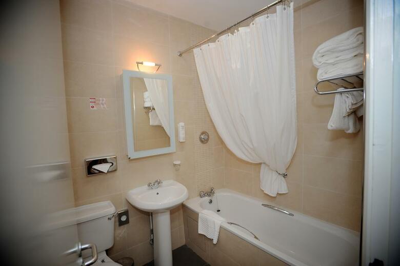 Hotel Ramada Da Vincis