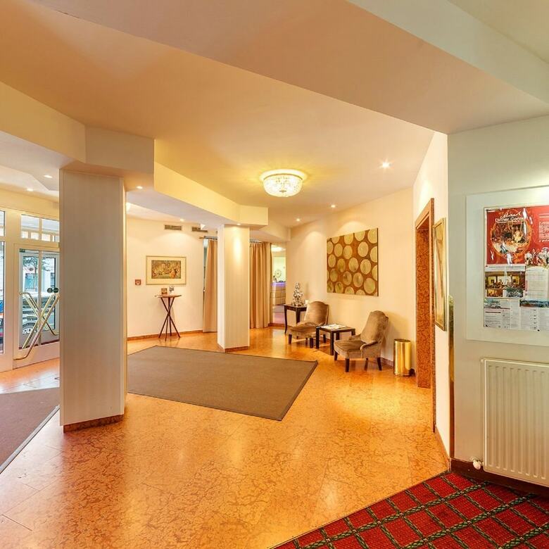 Goldenes Theaterhotel