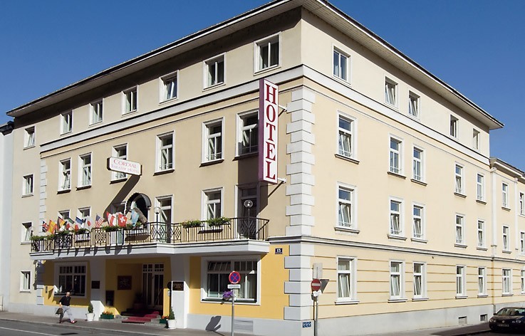Goldenes Theaterhotel