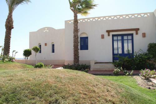Hotel Aurora Beach Safari Resort