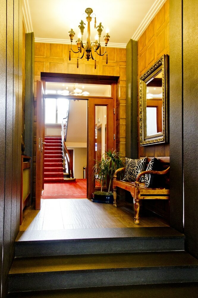 Columbus Hotel