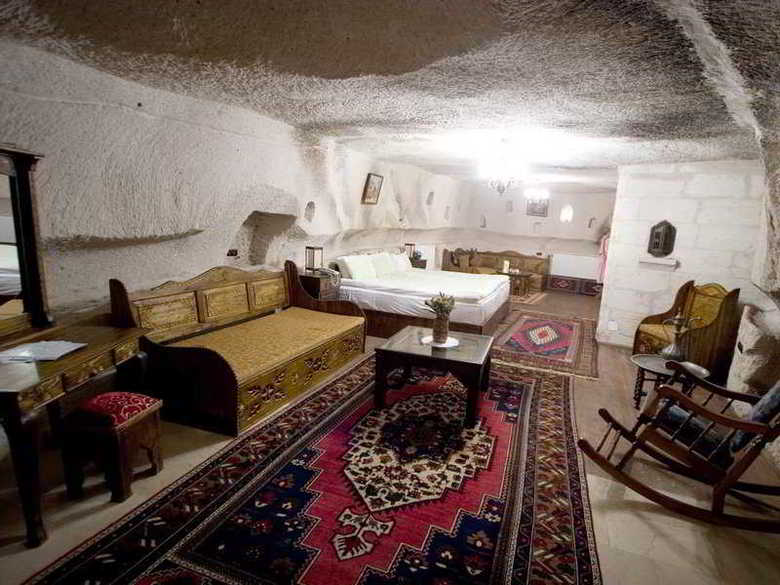 Gamirasu Cave