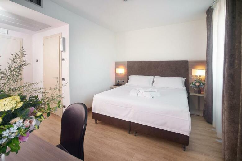Hotel Omnia