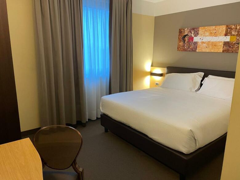 Hotel Omnia