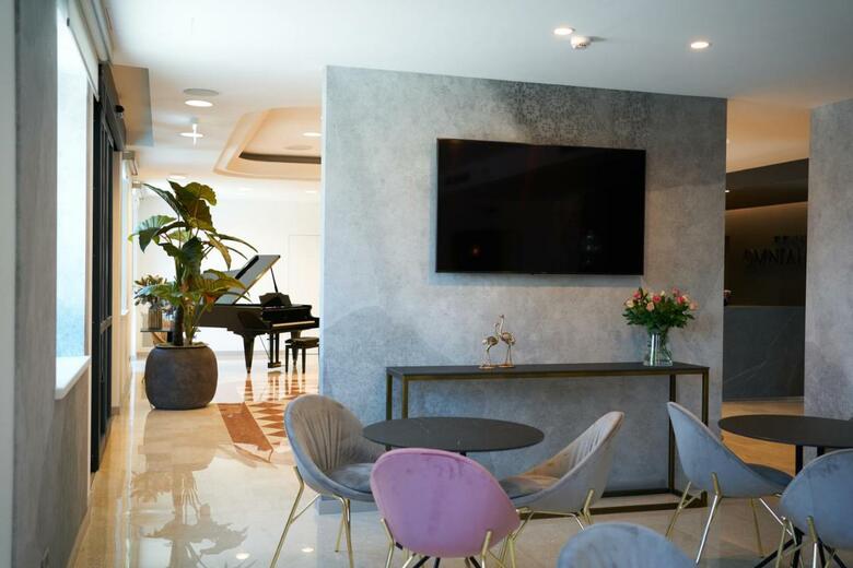 Hotel Omnia