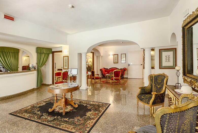 Hotel Colonna Palace Mediterraneo