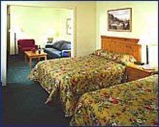 Hotel Coast International Inn