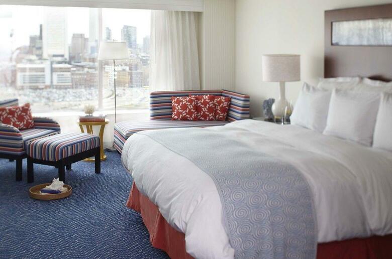 Hotel Renaissance Boston Waterfront
