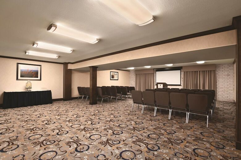 Hotel Embassy Suites Corpus Christi