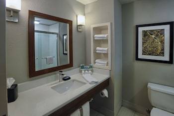 Holiday Inn Express Hotel & Suites Pell City