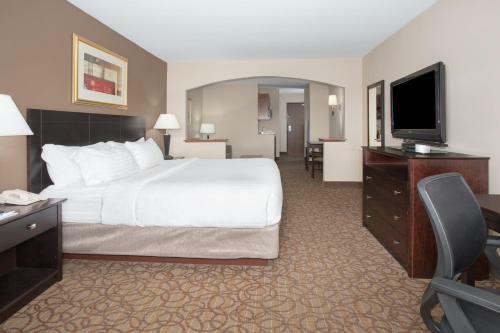 Holiday Inn Express Hotel & Suites Concordia