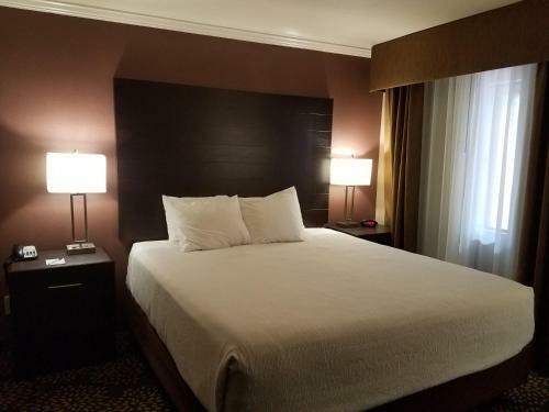 Best Western Innsuites Hotel