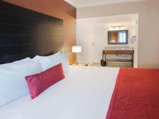 Best Western Innsuites Hotel