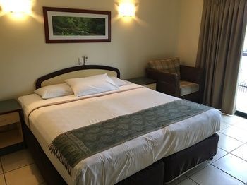 Hotel Bay Village Tropical Retreat