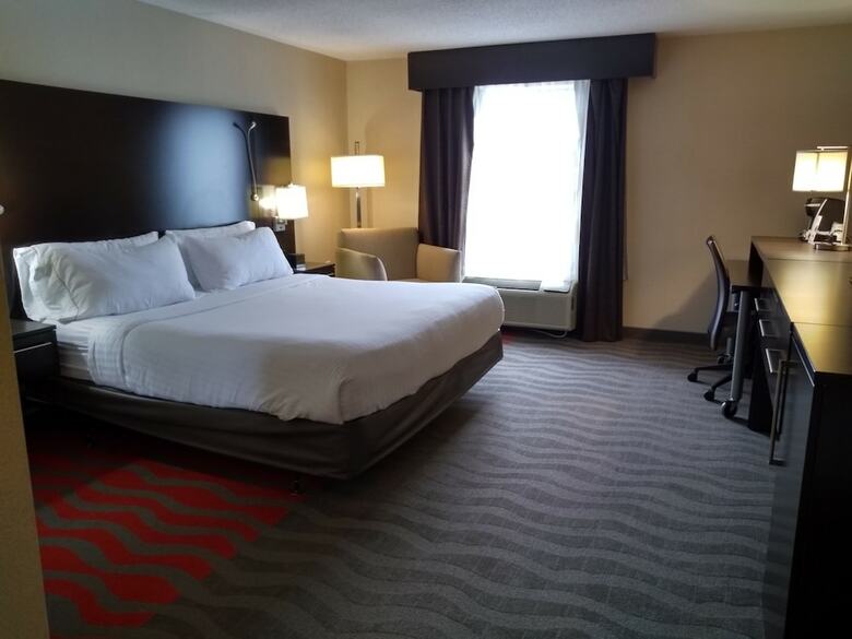 Holiday Inn Express Hotel & Suites Waterford