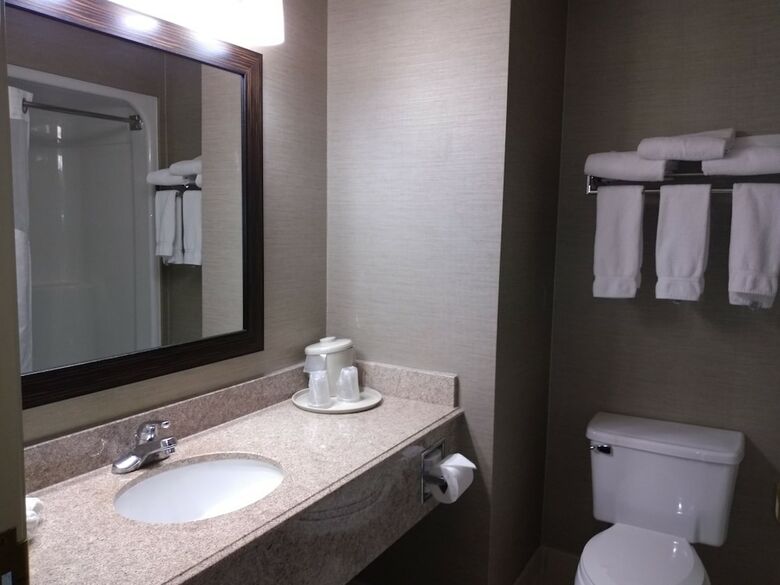 Holiday Inn Express Hotel & Suites Waterford