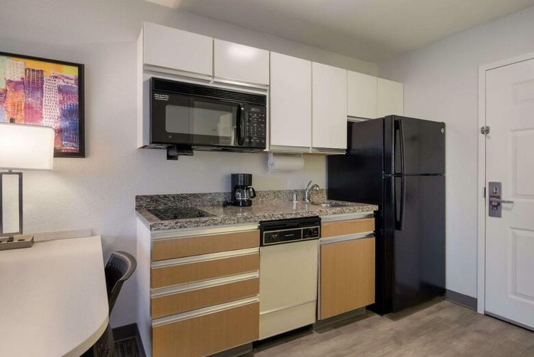 Hotel Hawthorn Suites By Wyndham Omaha/old Mill