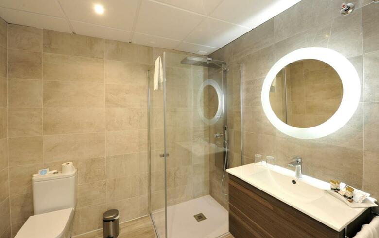 Hotel Salobre�a Suites