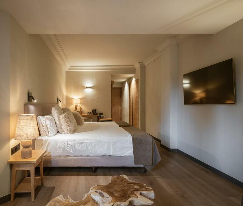 Ziryab Hotel