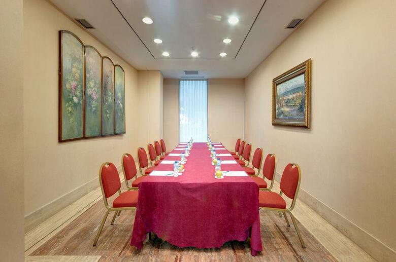 Hotel Guadalajara & Conference Center Affiliated By Meli�