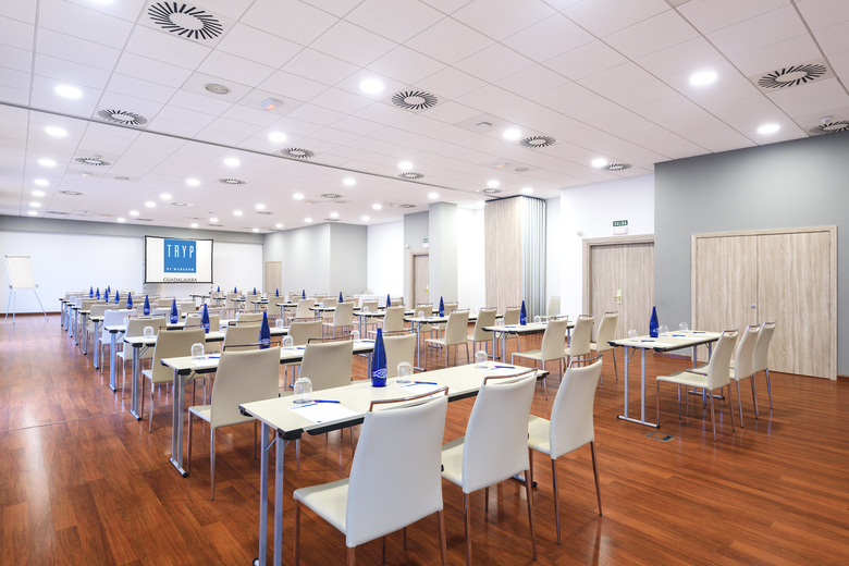 Hotel Guadalajara & Conference Center Affiliated By Meli�