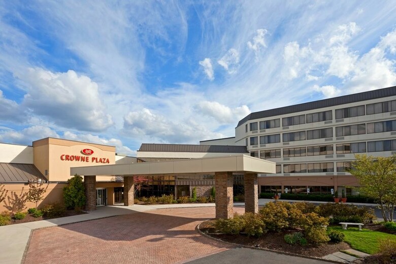 Crowne Plaza Hotel Fairfield
