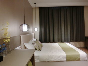 Champion Hotel