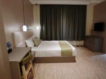 Champion Hotel