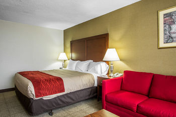 Clarion Hotel Midway Airport