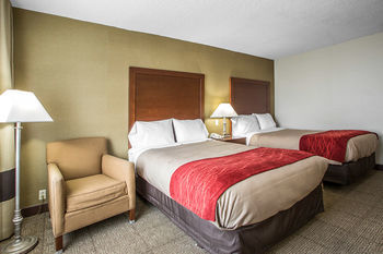 Clarion Hotel Midway Airport