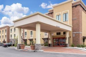 Hotel Comfort Suites
