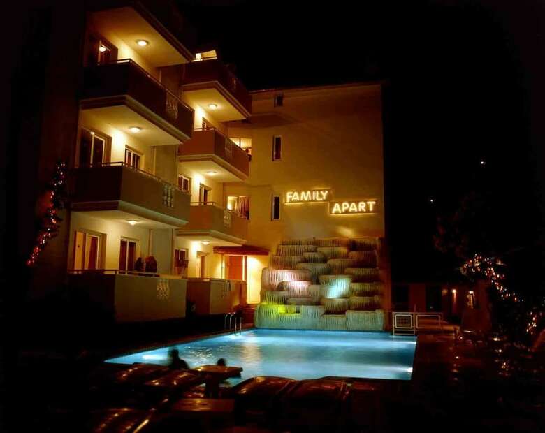 Aparthotel Family