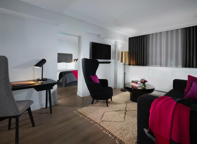 Hotel Sea Containers London
