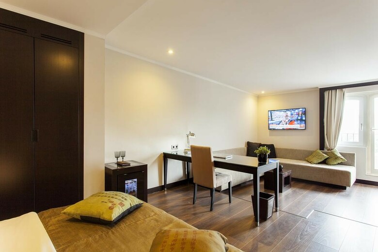 Quentin Boutique Hotel