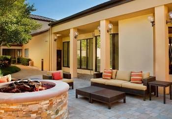 Hotel Courtyard By Marriott Dallas Las Colinas