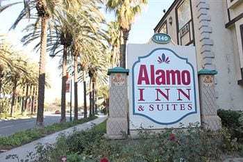 Hotel Alamo Inn &amp; Suites