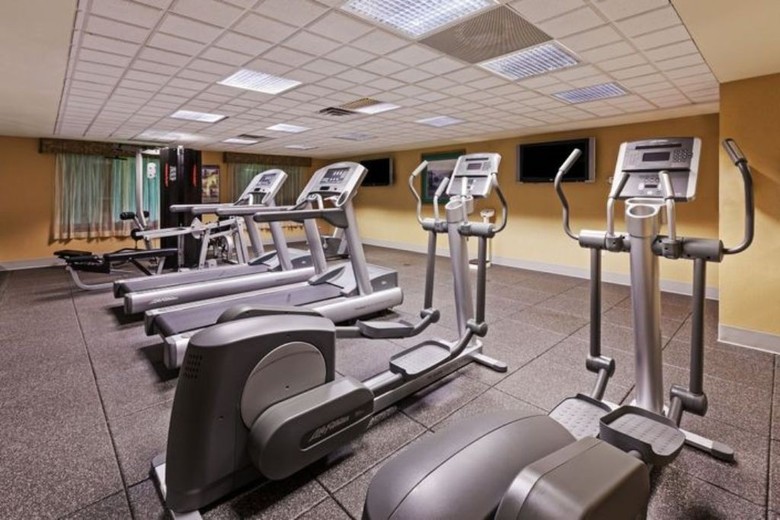 Holiday Inn Express Hotel & Suites Selma