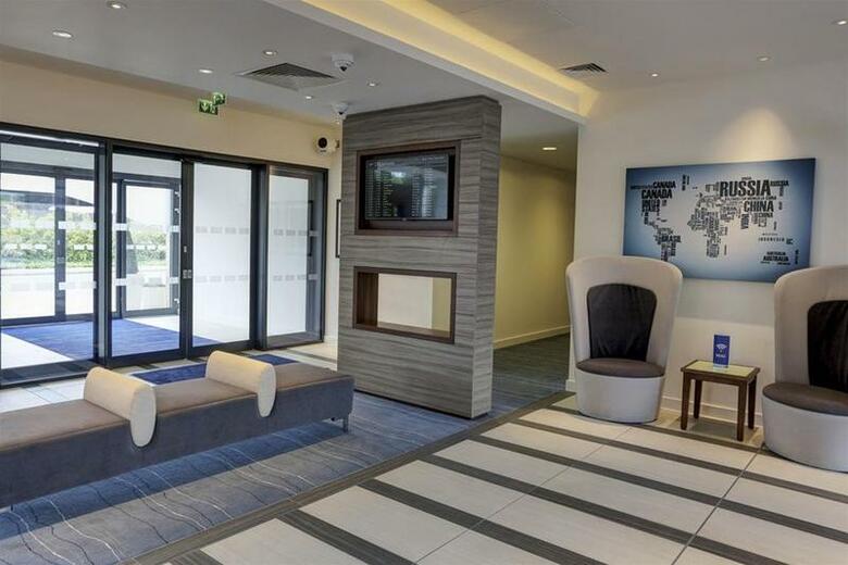 Hotel Holiday Inn Express London - Excel