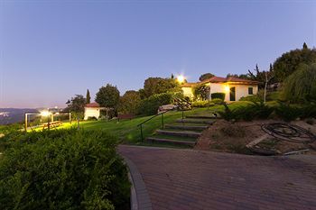 Hotel Shoresh Green Hills Country Lodging