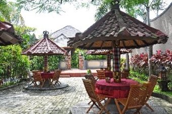 Hotel Puri Dewa Bharata Villas