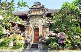 Hotel Puri Dewa Bharata Villas