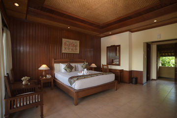 Hotel Sri Phala Resort And Villa
