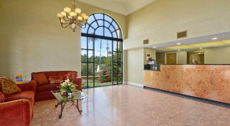 Hotel Travelodge Suites East Gate Orange