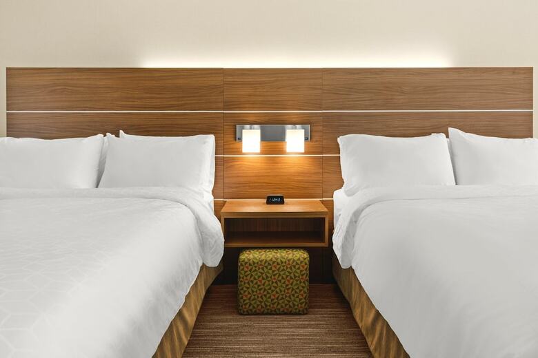 Holiday Inn Express Hotel & Suites Willows
