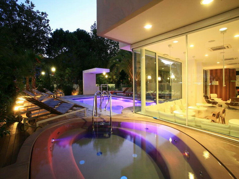 Hotel Select Suites & Spa