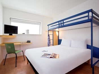 Hotel Ibis Budget Paris Porte De Montreuil