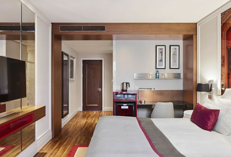 Hotel Titanic Gendarmenmarkt Berlin