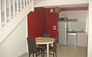 Hotel Park & Suites Bordeaux-saint Jean D'illac